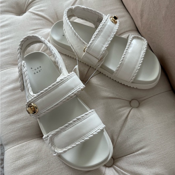 a new day Shoes - NEW a new day White Sandals with Gold Accents Size 9